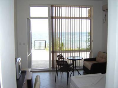 Villa Lazuren Bryag 2 Τσερνομόρετς Δωμάτιο φωτογραφία
