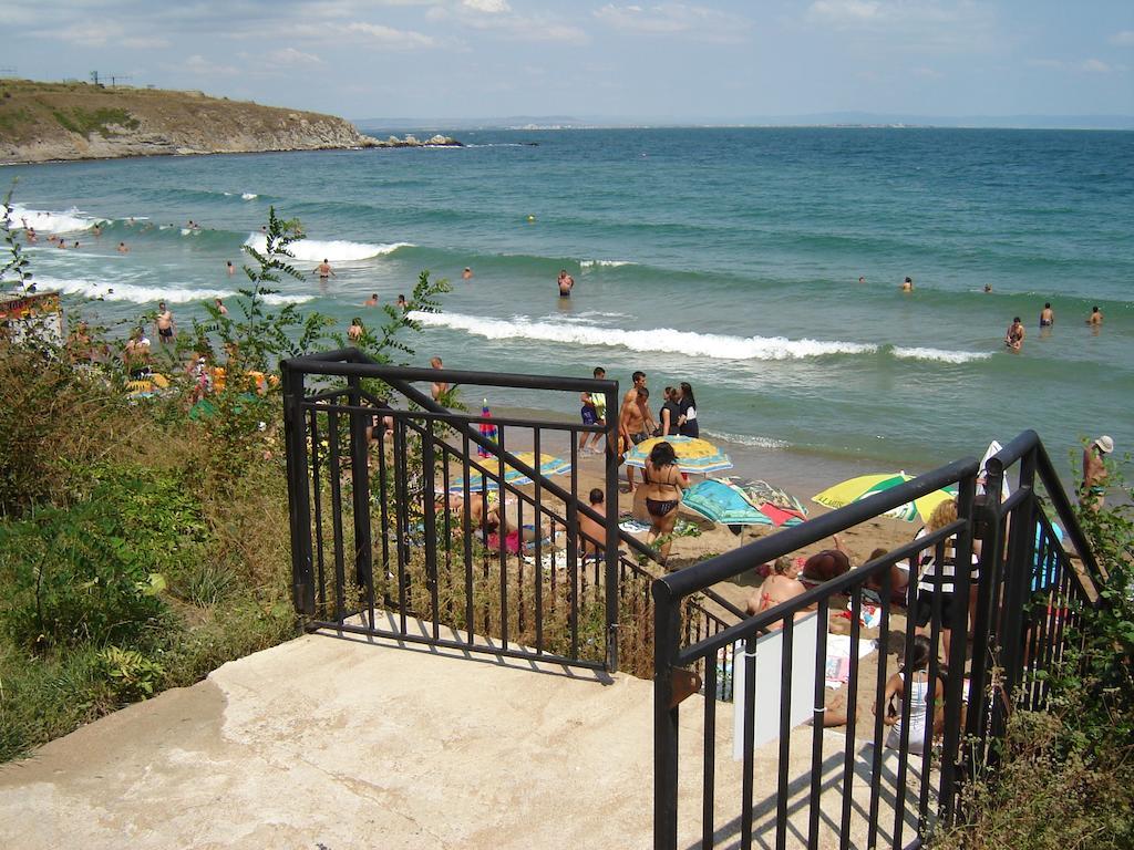 Villa Lazuren Bryag 2 Τσερνομόρετς Δωμάτιο φωτογραφία